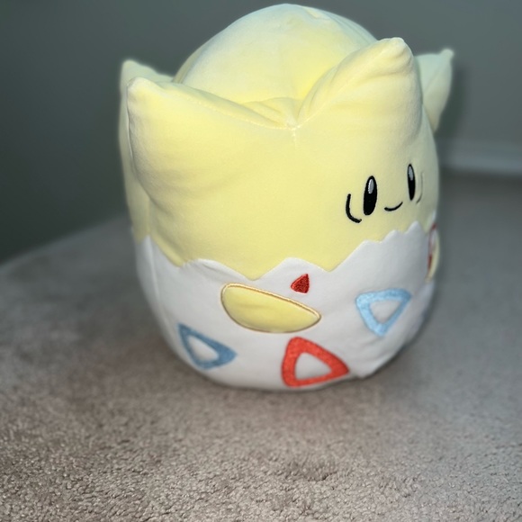 New 10” Pokémon Togepi Squishmallows - Picture 5 of 9